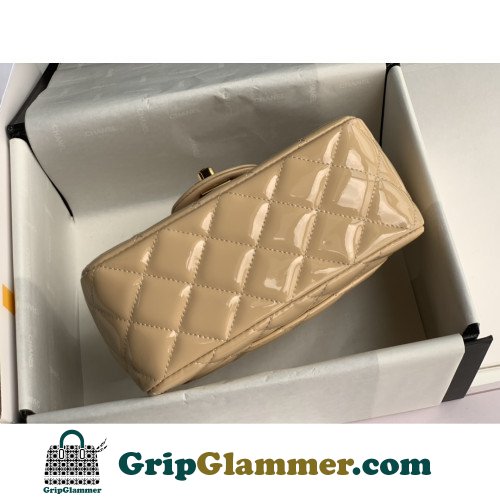 Chanel Flap Bag 17cm (Mini) - Image 6