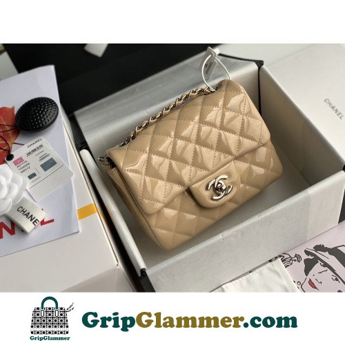 Chanel Flap Bag 17cm (Mini) - Image 5