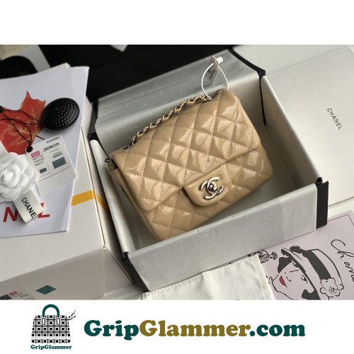 Chanel Flap Bag 17cm (Mini)