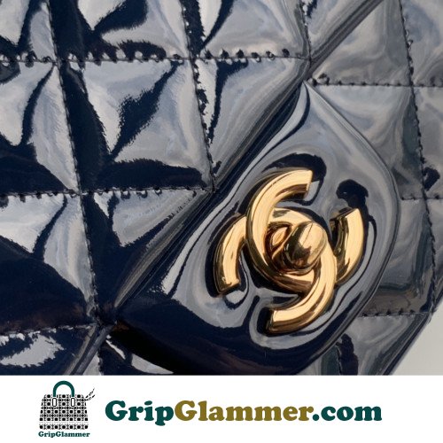 Chanel Flap Bag 17cm (Mini) - Image 4