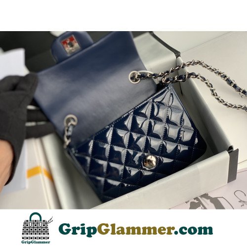 Chanel Flap Bag 17cm (Mini) - Image 7