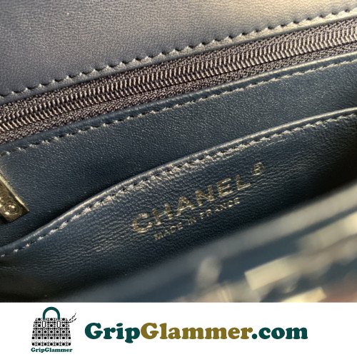 Chanel Flap Bag 17cm (Mini) - Image 9