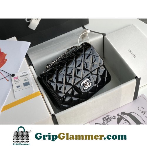 Chanel Flap Bag 17cm (Mini)