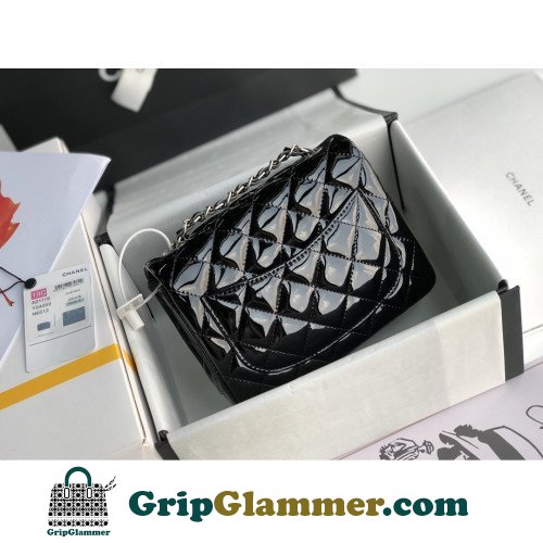 Chanel Flap Bag 17cm (Mini) - Image 9