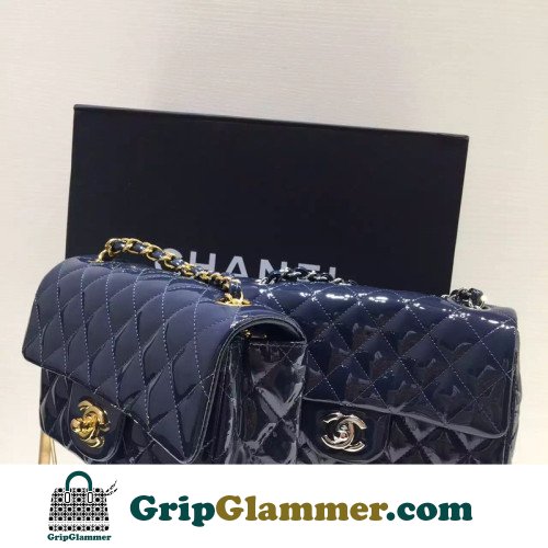 Chanel Flap Bag 20cm (Mini) - Image 4