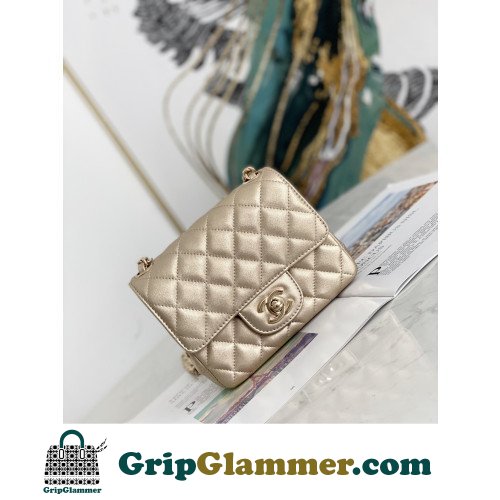 Chanel Flap Bag 17cm (Mini)