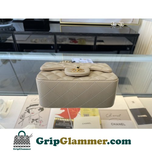 Chanel Flap Bag 17cm (Mini) - Image 6