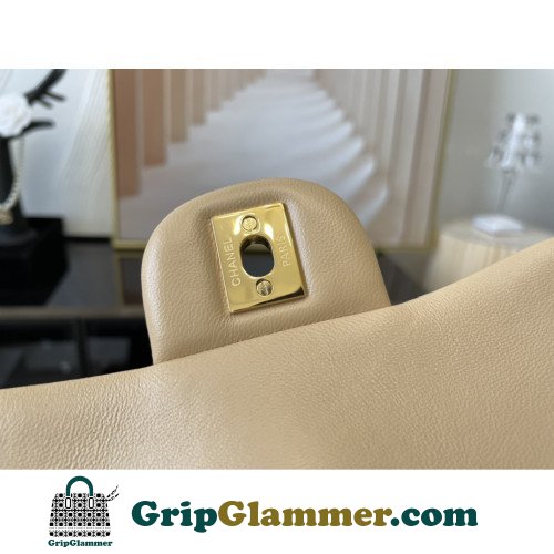 Chanel Flap Bag 17cm (Mini) - Image 8