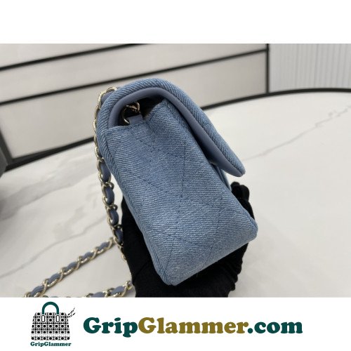 Chanel Flap Bag 20cm (Mini) - Image 5