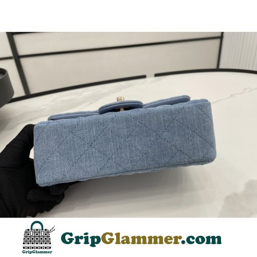 Chanel Flap Bag 20cm (Mini) - Image 6