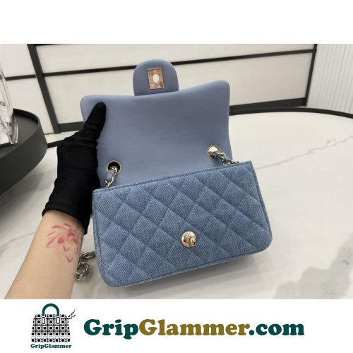 Chanel Flap Bag 20cm (Mini) - Image 7