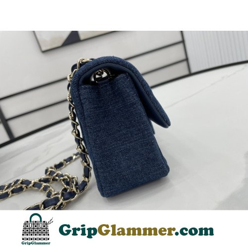 Chanel Flap Bag 20cm (Mini) - Image 2