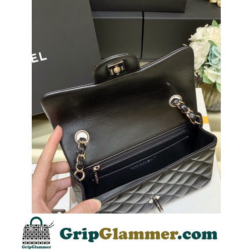 Chanel Flap Bag 20cm (Mini) - Image 3