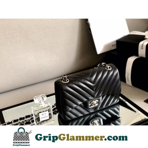 Chanel Flap Bag 20cm (Mini) - Image 6