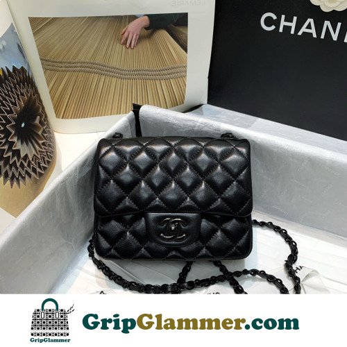 Chanel Flap Bag 17cm (Mini)