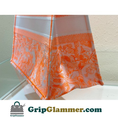 Dior Book Tote Large 42cm - Image 5