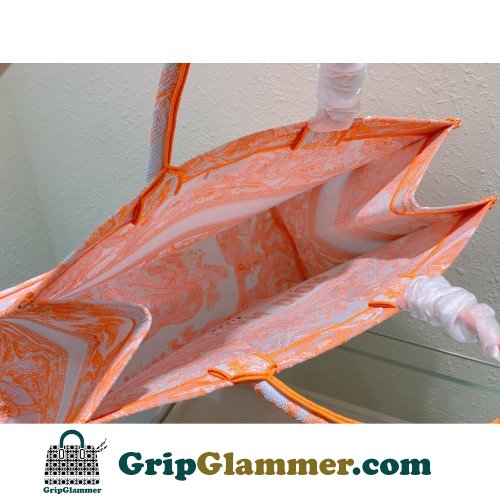 Dior Book Tote Large 42cm - Image 3