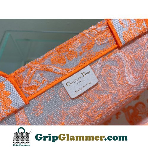 Dior Book Tote Large 42cm - Image 8