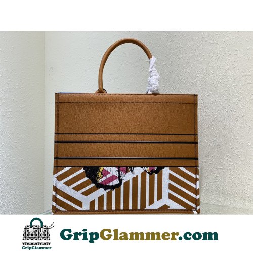 Dior Book Tote Large 42cm - Image 2