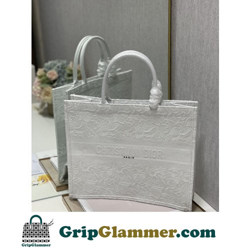 Dior Book Tote Large 42cm - Image 4