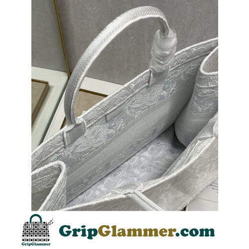 Dior Book Tote Large 42cm - Image 8