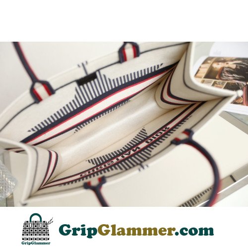 Dior Book Tote Large 42cm - Image 9