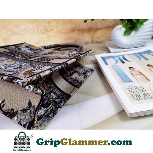 Dior Book Tote Medium 36cm - Image 7