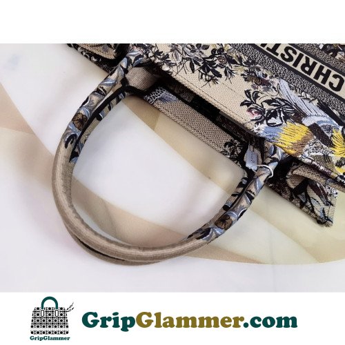 Dior Book Tote Medium 36cm - Image 9