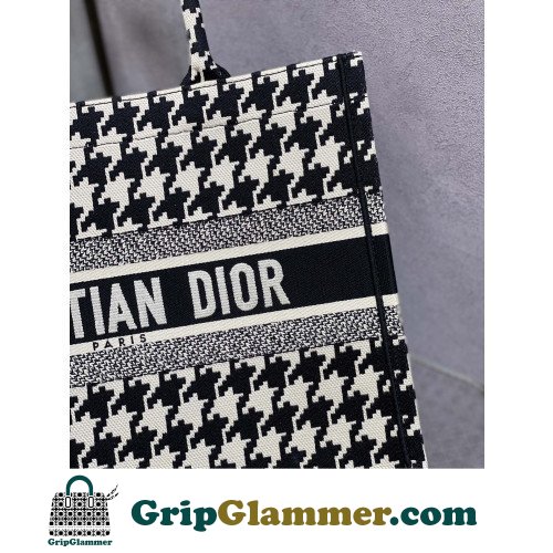 Dior Book Tote Medium 36cm - Image 3