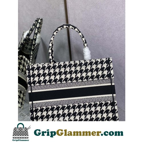 Dior Book Tote Medium 36cm - Image 4