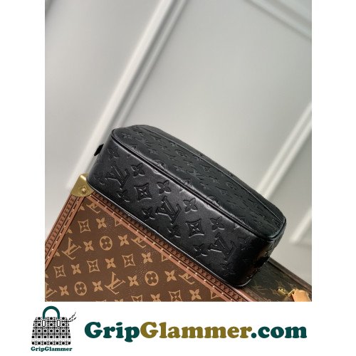 Louis Vuitton Wallet - Image 4