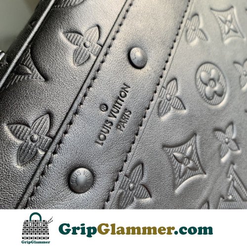 Louis Vuitton Wallet - Image 6