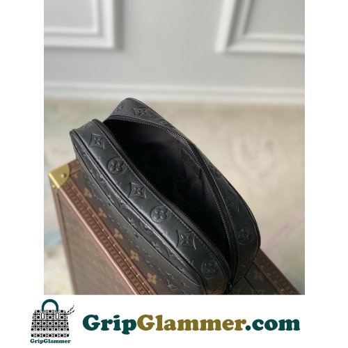 Louis Vuitton Wallet - Image 7