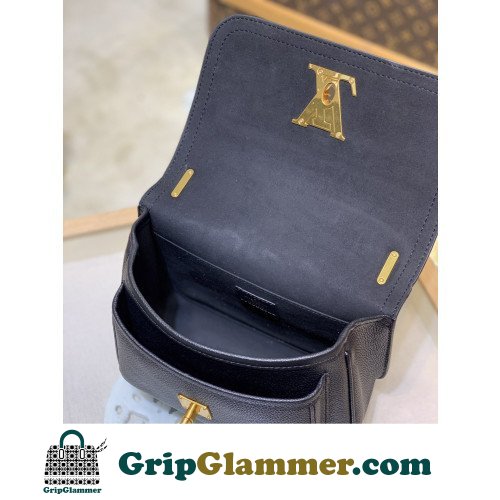 Louis Vuitton Favorite - Image 4