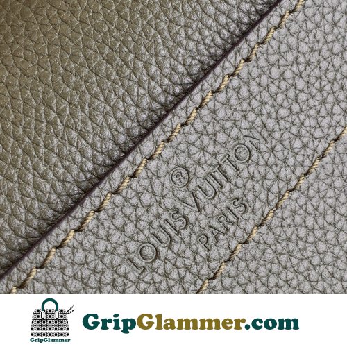 Louis Vuitton Favorite - Image 2