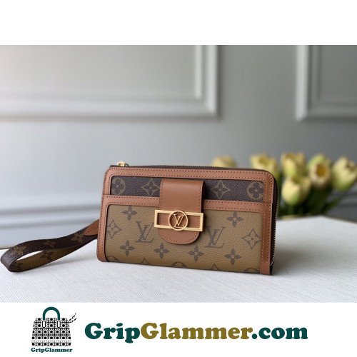 Louis Vuitton Petite Malle