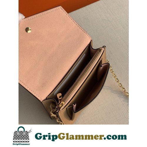 Louis Vuitton Favorite - Image 2