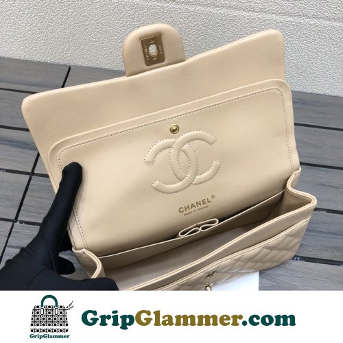 Chanel Flap Bag 25cm (Medium) - Image 7