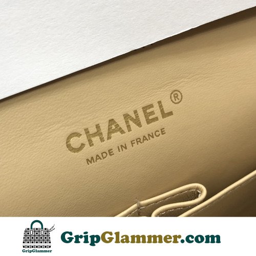 Chanel Flap Bag 25cm (Medium) - Image 8