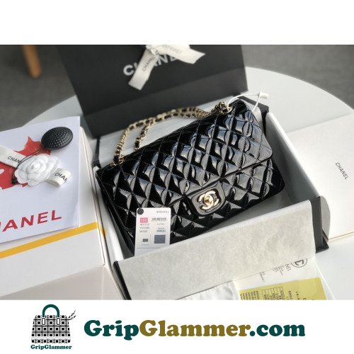 Chanel Flap Bag 25cm (Medium)