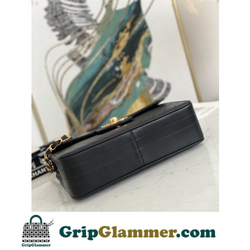 Chanel Flap Bag 30cm (Jumbo) - Image 3