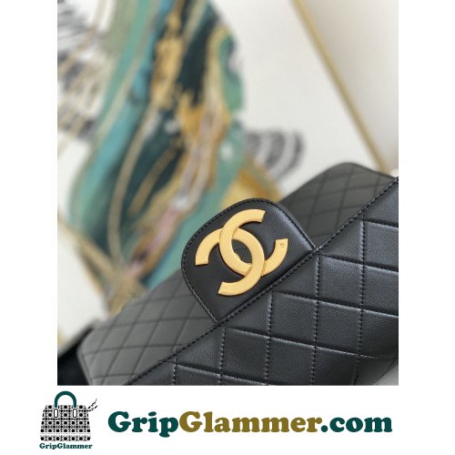 Chanel Flap Bag 30cm (Jumbo) - Image 4