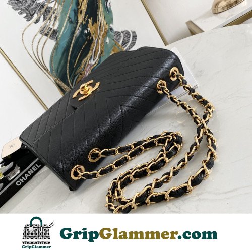 Chanel Flap Bag 30cm (Jumbo) - Image 8