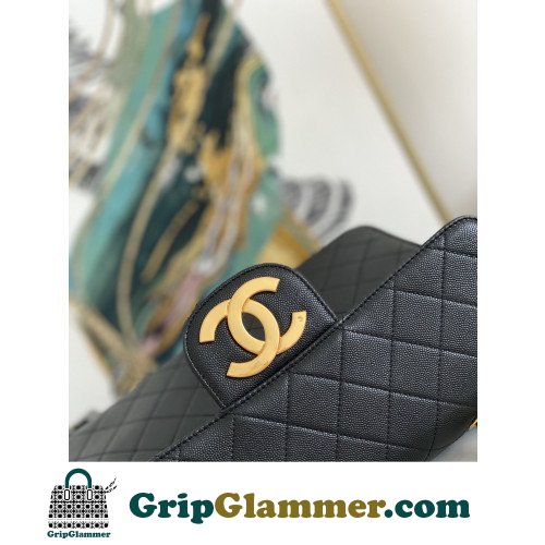 Chanel Flap Bag 30cm (Jumbo) - Image 2