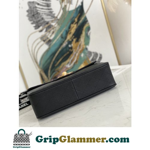 Chanel Flap Bag 30cm (Jumbo) - Image 4