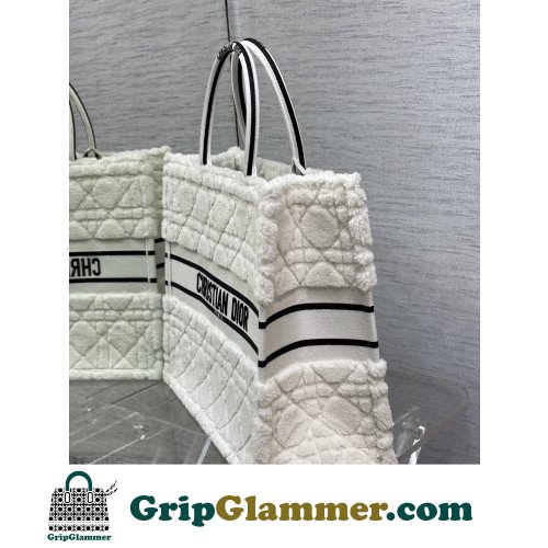 Dior Book Tote Large 42cm - Image 3