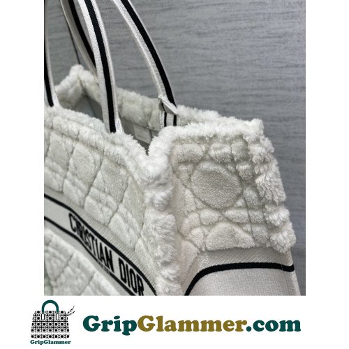 Dior Book Tote Large 42cm - Image 4