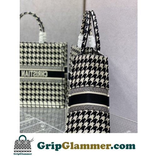 Dior Book Tote Large 42cm - Image 3