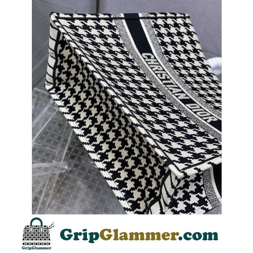 Dior Book Tote Large 42cm - Image 4