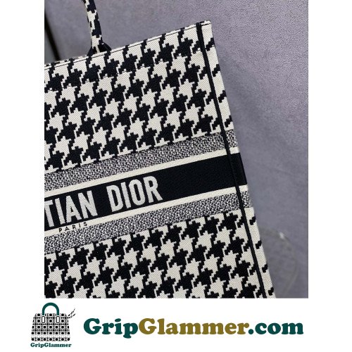 Dior Book Tote Large 42cm - Image 8